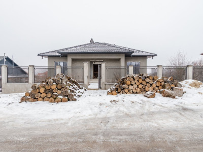 Casă în 2 niveluri! Trușeni, str. Grigore Ureche, 160m2 + 12 ari.