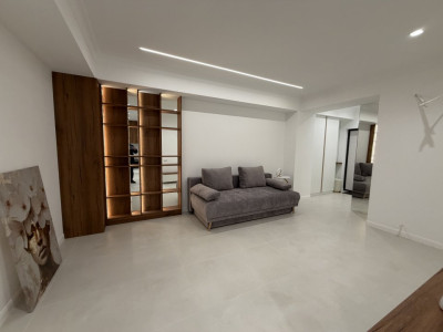 Apartament cu 2 camere + living, reparație euro, Estate Sunrise. 