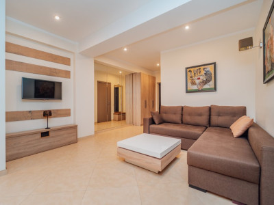 Аренда в ультрацентре, 1 комната + гостиная, Центр, ул. Алессандро Бернардацци!