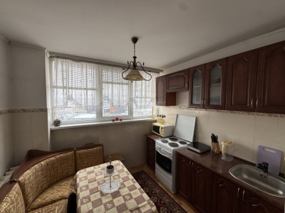 Продаётся 2-комнатная квартира в Центре, ул. Албишоара!