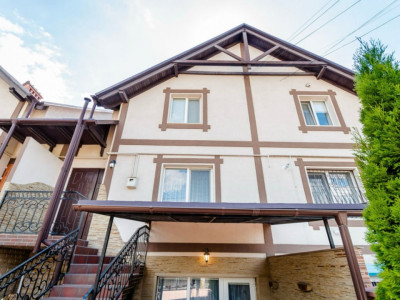 Townhouse în 3 nivele! Durlești, str-la 3 Vovințeni, 210m2 + 1 ar. Euroreparație