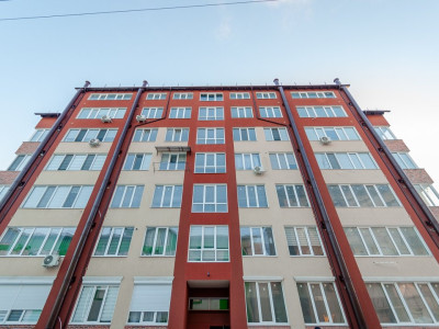 Apartament cu 2 camere + living în bloc nou, Durlești în spate la Uniflora!