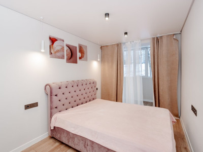 Apartament de vanzare cu 2 camere, Posta Veche, Gheorghe Madan 