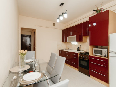 Vânzare apartament cu 2 camere în Centru, str. Anestiade 