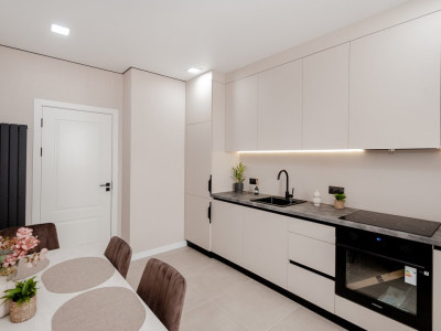 Apartament cu 2 camere + living, Botanica, Grenoble.