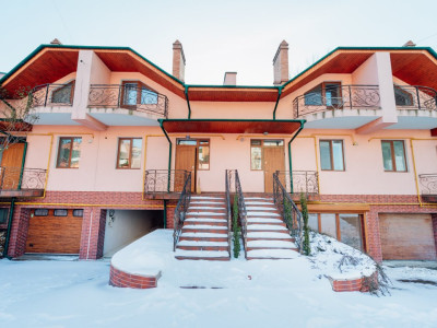 Townhouse modern lângă Parcul La Izvor | Calea Ieșilor | 3 camere + living