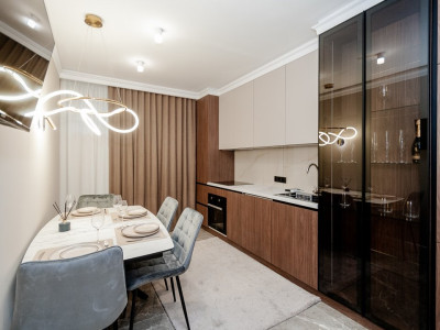 Apartament cu reparație în bloc nou, dat în exploatare, Poșta Veche. 