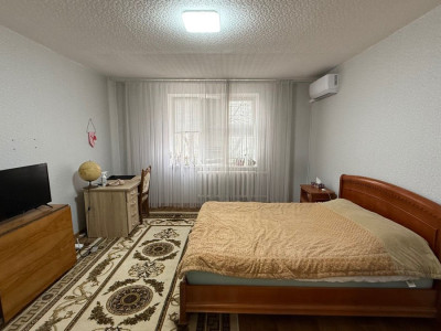 Apartament cu 3 camere, seria 143, Ciocana, bd. Mircea cel Batran.