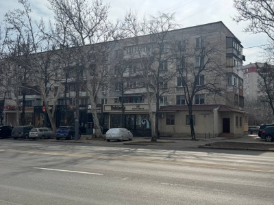 Vanzare apartament cu 2 camere, Sculeni, Chișinău.