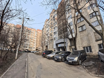 Apartament cu 1 cameră de vanzare în Centru, Stefan cel Mare și Sfânt.