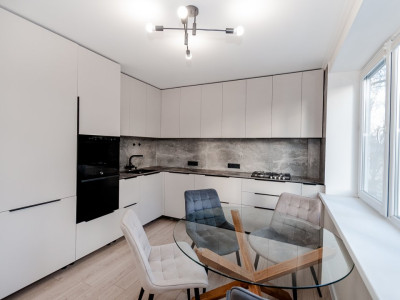 Apartament cu 2 camere + living, încălzire autonomă, Rîșcani, Kiev.