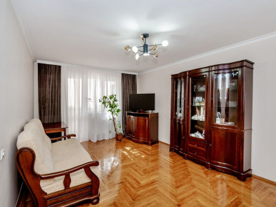 Просторная квартира на продажу, автономное отопление, Botanica, Буребиста.